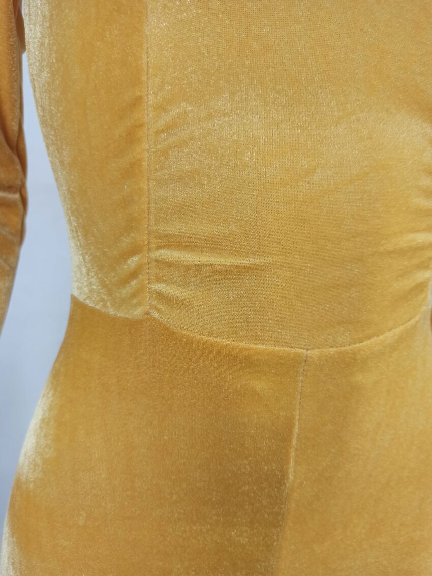 Élégante combinaison jaune manches courtes • Ma Combi