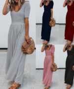 La photo est divisée en plusieurs images : on voit la même femme qui porte des combinaisons de maternité de couleur différente. Le vêtement est élégant, long et près du corps avec un pantalon fluide et large. La taille est resserrée.