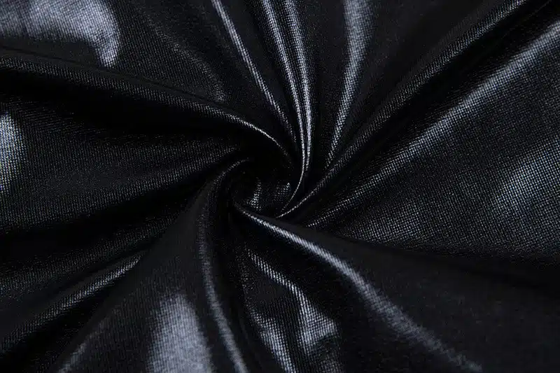 Combinaison moulante sexy noire en simili cuir combinaison moulante sexy noire en simili cuir
