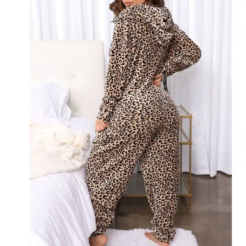 Combinaison pyjama à capuche imprimée léopard pour femme combinaison pyjama a capuche imprimee leopard pour femme copie 2