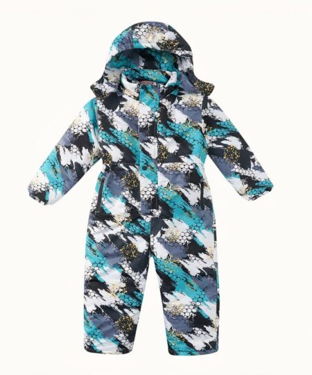 Combinaison de ski enfant avec imprimé et effet camouflage sur fond blanc